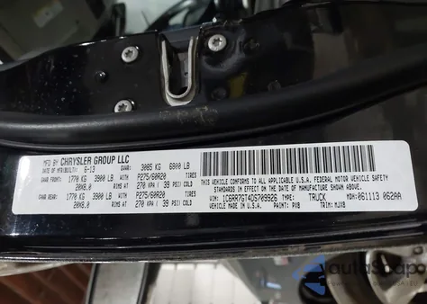 2013 Ram 1500 Big Horn z USA, uszkodzony, nr VIN 1C6RR7GT4DS709926